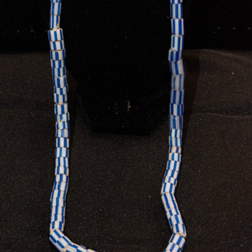 Vintage African Trade Bead Necklace 32" - Picture 3 of 5